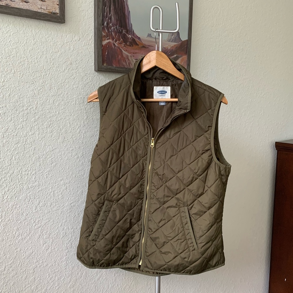 Old Navy Quilted Vest